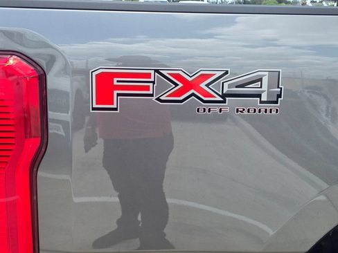 Used 2024 Ford F250 XLT w/ FX4 Off-Road Package AWD/4WD image 5