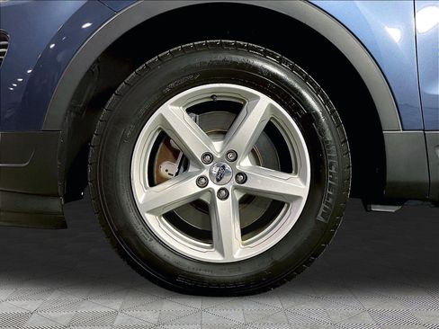 Used 2018 Ford Explorer XLT FWD image 33
