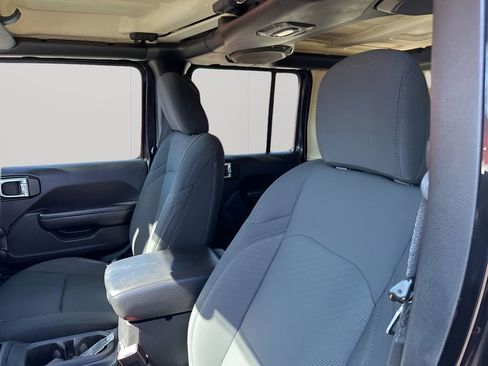 Used 2021 Jeep Wrangler Unlimited Sport AWD/4WD image 27