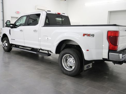 Used 2020 Ford F350 Lariat w/ Lariat Ultimate Package image 6