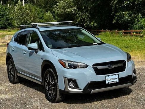 Used 2019 Subaru Crosstrek Hybrid w/ Moonroof Package w/Navigation AWD/4WD image 2