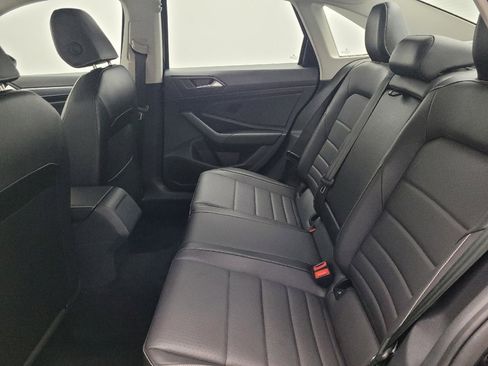 Used 2024 Volkswagen Jetta SE image 18