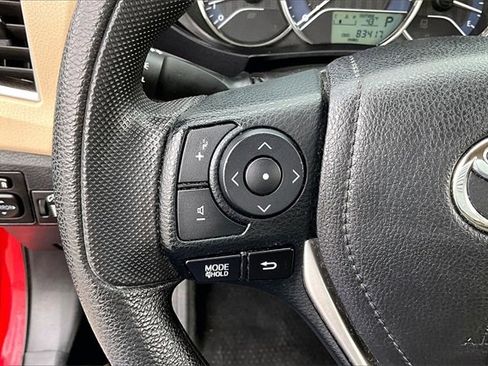 Used 2016 Toyota Corolla L image 10