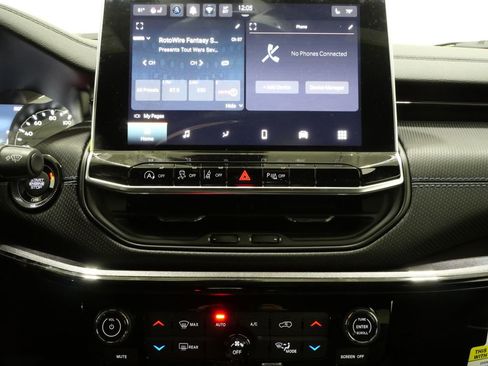 New 2026 Jeep Compass Limited image 20