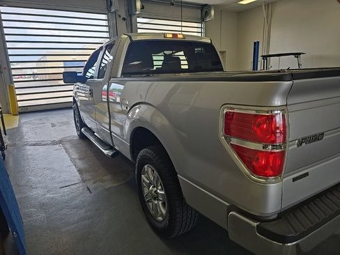 Used 2014 Ford F150 XLT w/ XLT Chrome Package RWD image 4