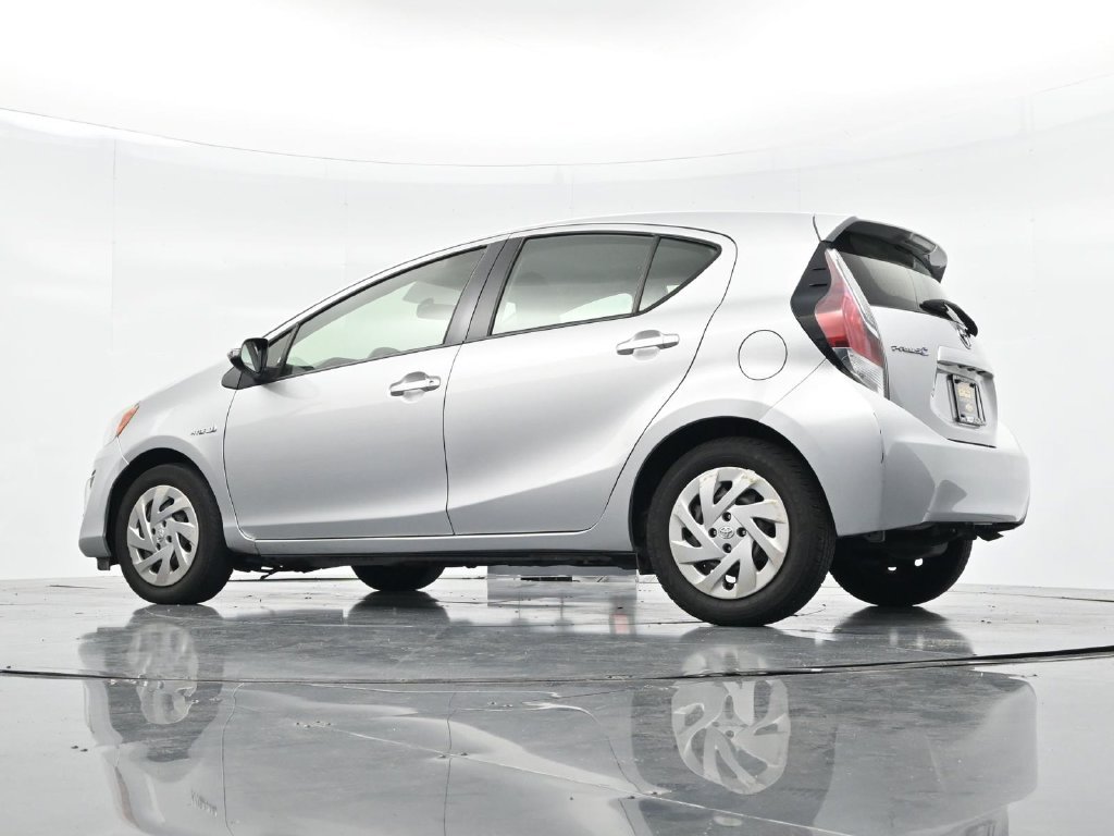 Used 2016 Toyota Prius C One FWD image 30
