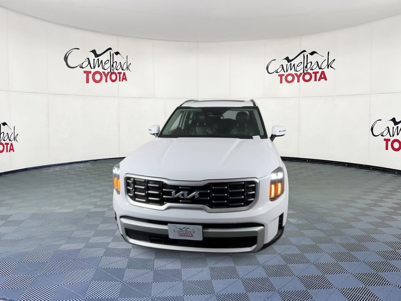 Used 2025 Kia Telluride S FWD image 6