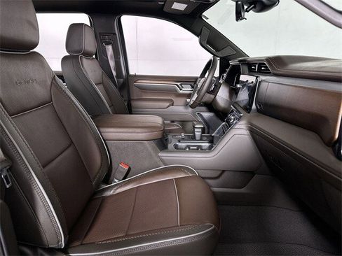 Used 2025 GMC Sierra 1500 Denali image 29