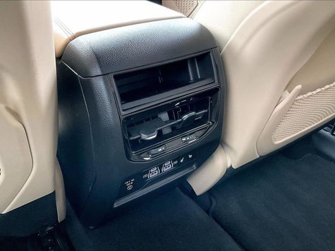 Used 2023 Jeep Grand Cherokee Limited w/ Trailer Tow Prep Group (B) image 32