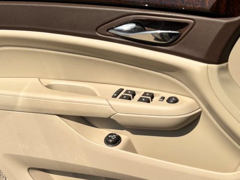 Used 2010 Cadillac SRX Luxury FWD image 21