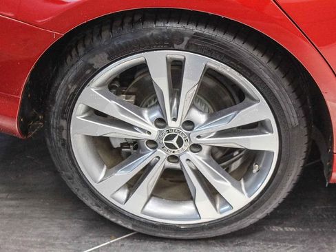 Used 2018 Mercedes-Benz C 300 Sedan image 12