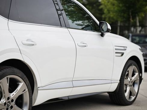 Used 2023 Genesis GV80 3.5T w/ Prestige Package AWD/4WD image 8