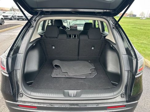 Used 2025 Honda HR-V LX image 8