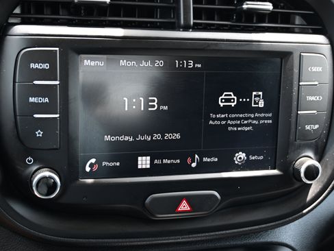 Used 2025 Kia Soul LX w/ LX Technology Package FWD image 24