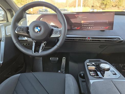 New 2026 BMW iX xDrive60 w/ M Sport Package image 28