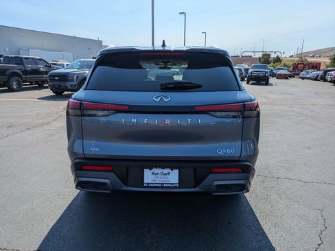Used 2023 INFINITI QX60 Sensory AWD/4WD image 4