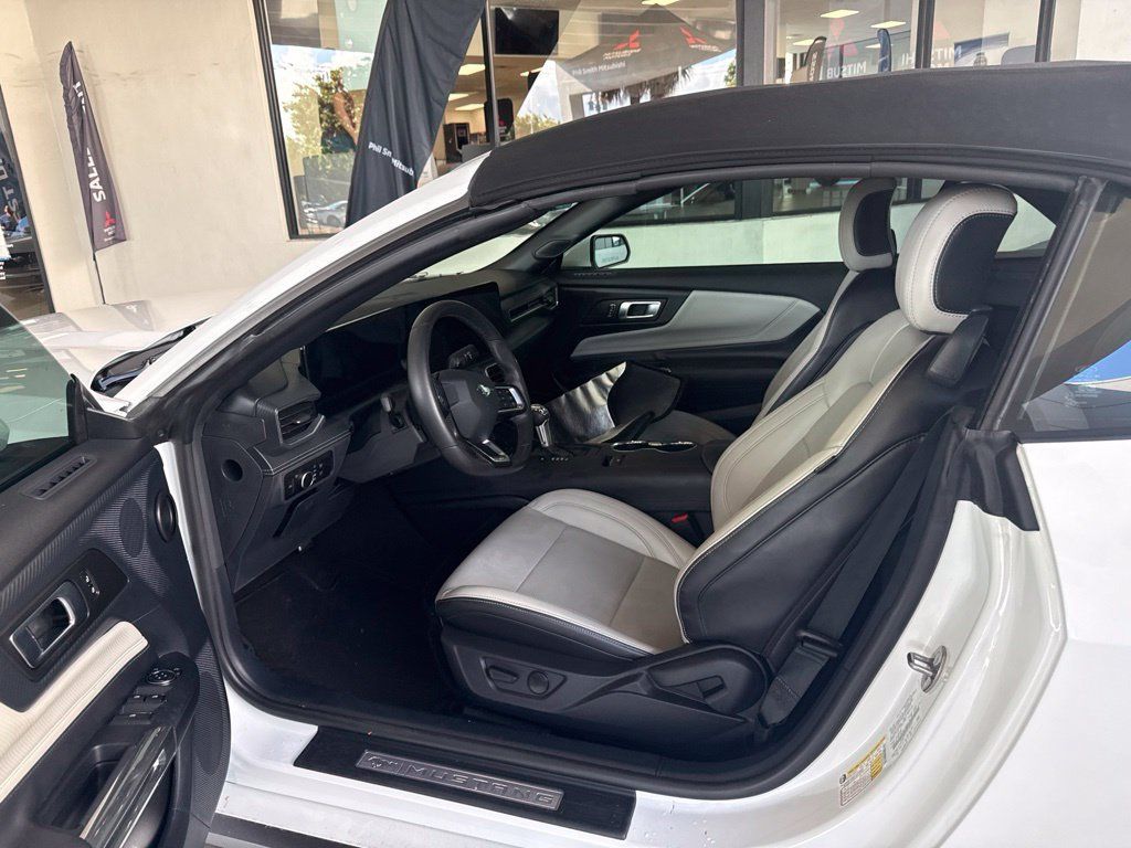 Used 2024 Ford Mustang Premium RWD image 7