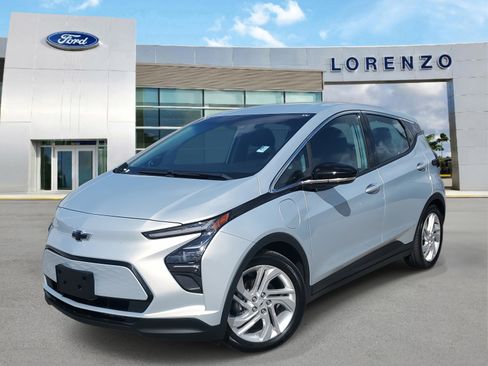 Used 2023 Chevrolet Bolt LT w/ Driver Confidence Package image 1