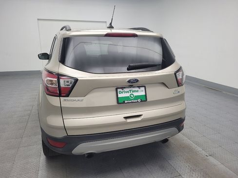 Used 2018 Ford Escape SE w/ SE Sync 3 Package image 6