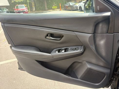Used 2025 Nissan Sentra S FWD image 18