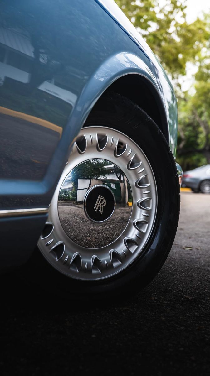 Used 2000 Rolls-Royce Corniche RWD image 10