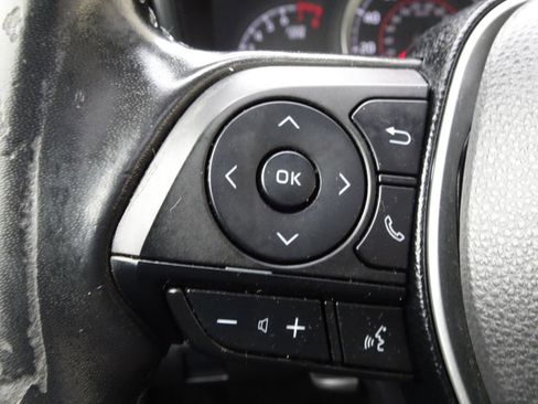 Used 2020 Toyota Corolla SE image 19