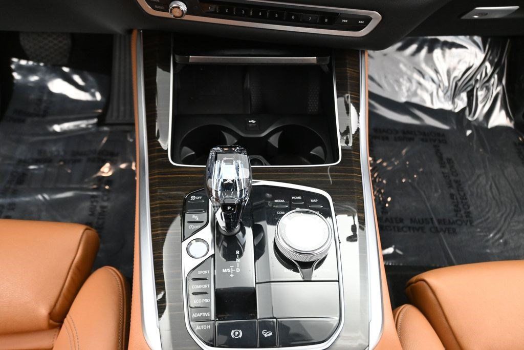 Used 2019 BMW X5 xDrive40i w/ Convenience Package AWD/4WD image 12