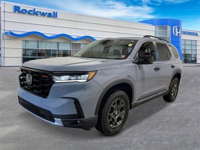 New 2025 Honda Pilot TrailSport