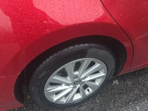 Used 2023 Toyota Camry LE image 5