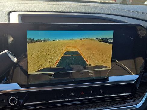 Used 2024 Chevrolet Silverado 2500 LT image 27