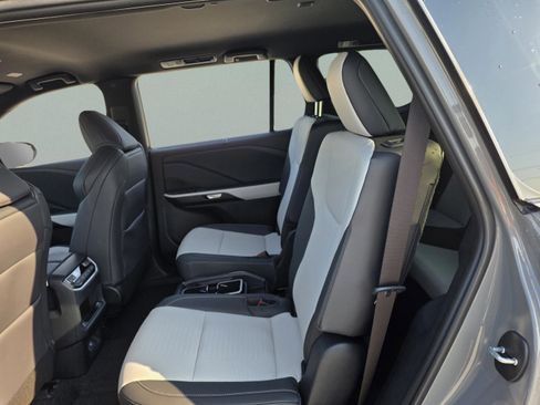 New 2026 Lexus TX 500h AWD image 21