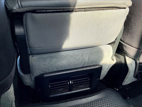 Used 2018 RAM 3500 Big Horn image 25