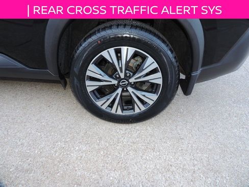 Used 2023 Nissan Rogue SV FWD image 15