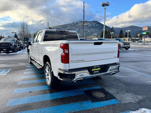 Used 2020 Chevrolet Silverado 1500 LTZ w/ LTZ Premium Package image 5
