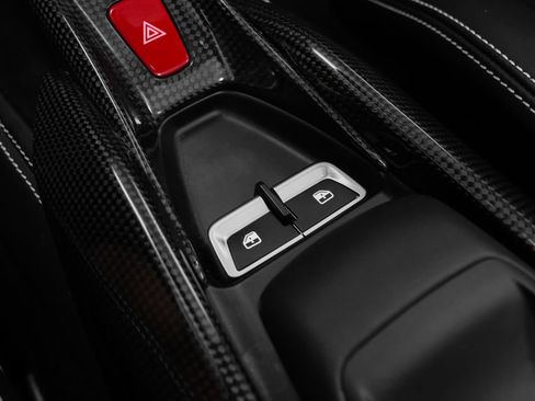 Certified 2021 Ferrari F8 Tributo RWD image 59