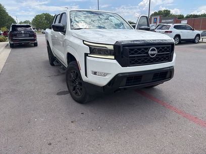 Used 2023 Nissan Frontier SV w/ Midnight Edition Package