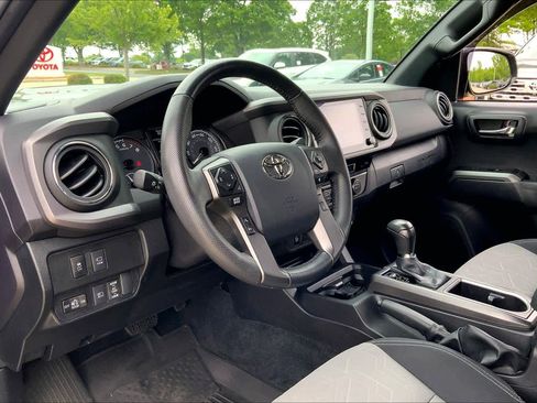 Used 2023 Toyota Tacoma TRD Sport w/ Advanced Technology Package AWD/4WD image 17