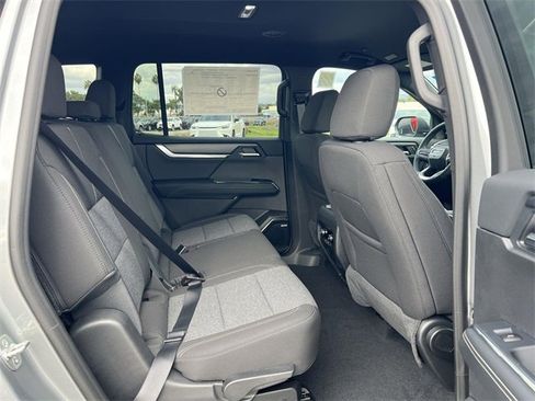 New 2026 GMC Acadia Elevation image 30