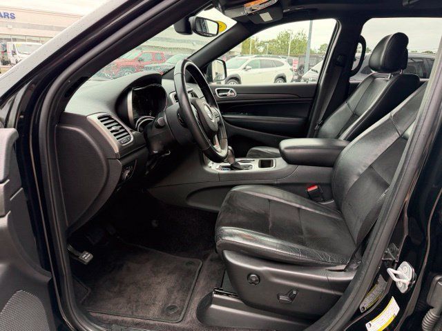 Used 2018 Jeep Grand Cherokee Altitude AWD/4WD image 7