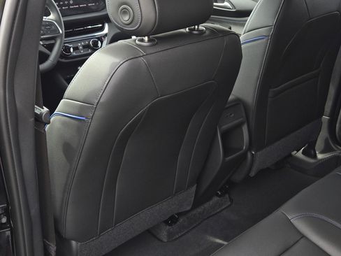 New 2026 Buick Envista Sport Touring FWD image 19