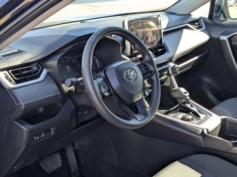 Used 2025 Toyota RAV4 XLE image 14