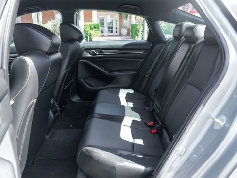Used 2021 Honda Accord Sport image 32