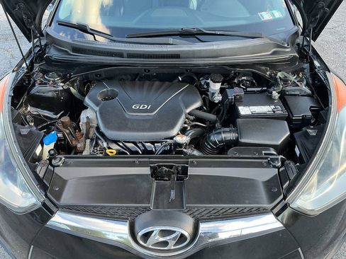 Used 2012 Hyundai Veloster w/ Style Pkg FWD image 10