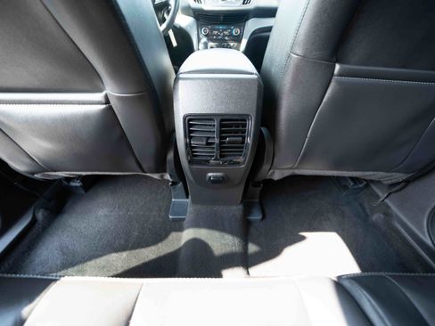 Used 2018 Ford Escape SEL AWD/4WD image 22