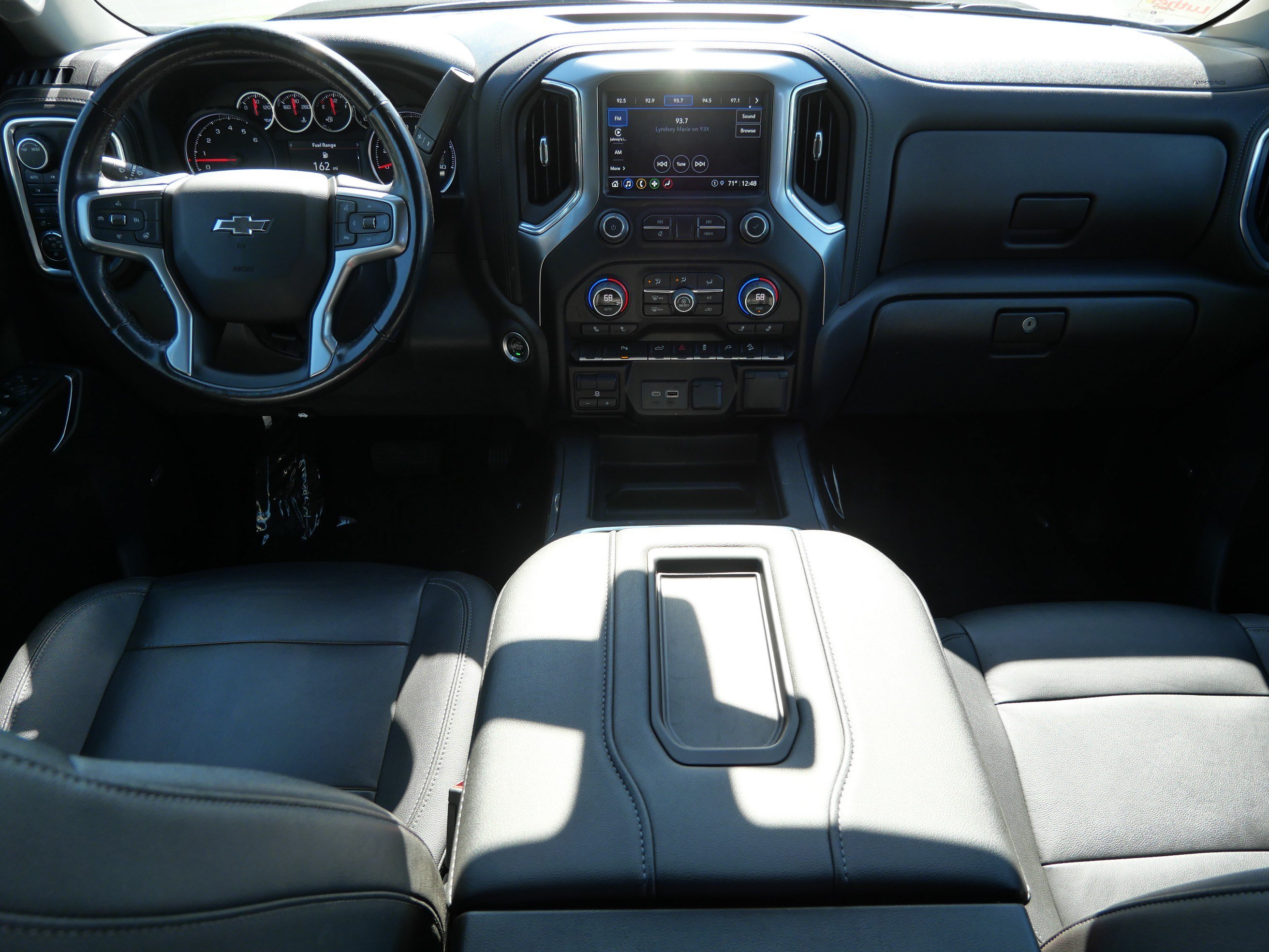 Used 2022 Chevrolet Silverado 1500 LT Trail Boss w/ LT Trail Boss Premium Package AWD/4WD image 10