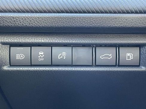 Used 2025 Toyota Camry SE w/ Multimedia Upgrade Package image 24