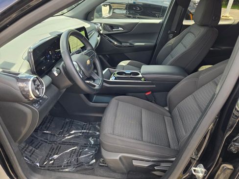 Certified 2025 Chevrolet Equinox LT FWD image 22