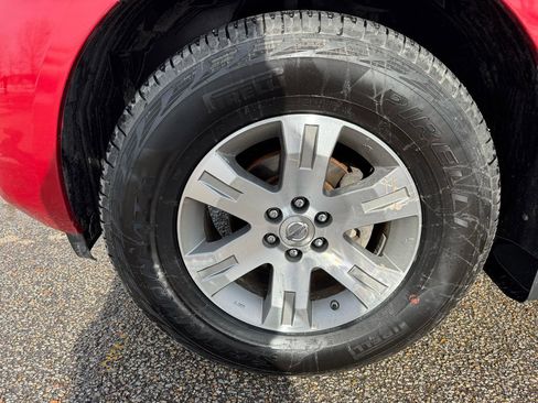 Used 2011 Nissan Pathfinder Silver image 21