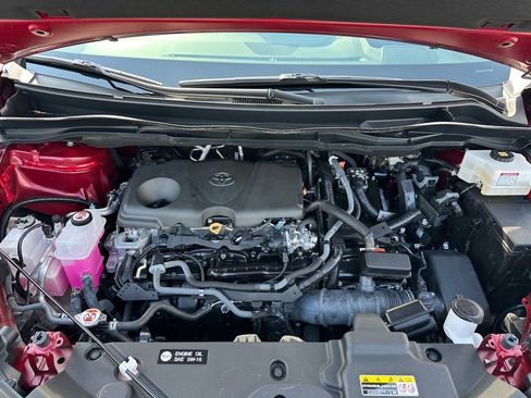 Used 2024 Toyota Sienna Platinum image 31