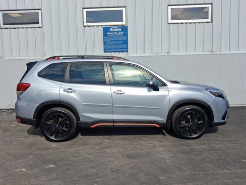 Used 2024 Subaru Forester Sport image 6